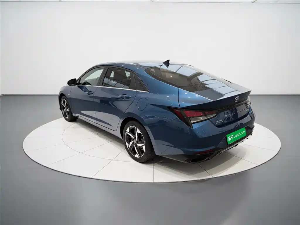 Hyundai Elantra 2021 1.5L CVT GLX Elite Edition фото 5