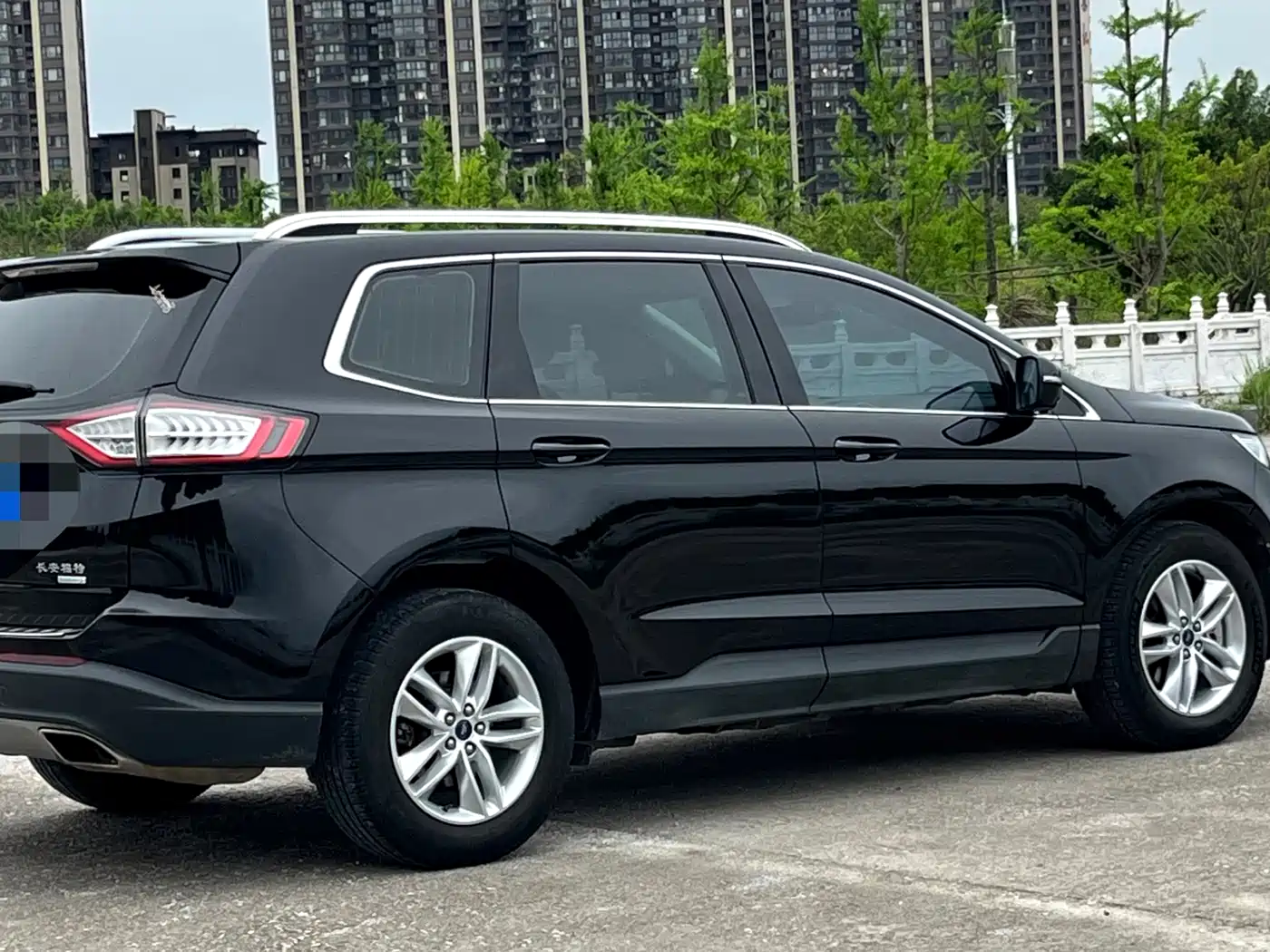 Фото 4 - Ford Edge