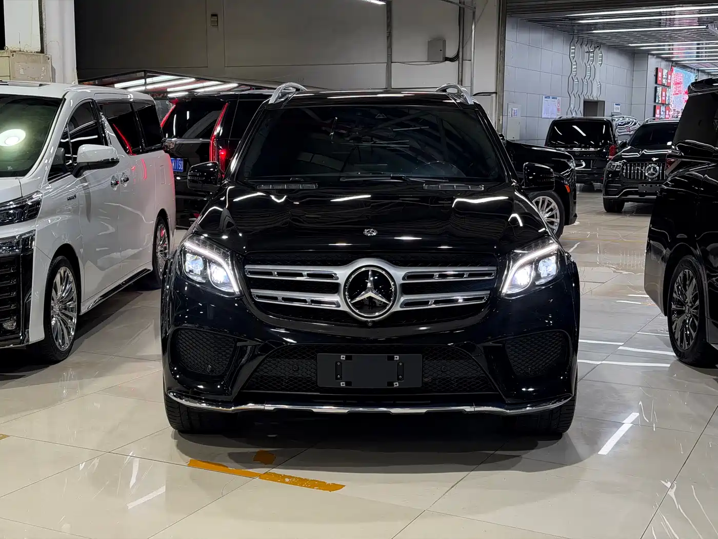 Mercedes-Benz GLS 2018 Facelift GLS 400 4MATIC Luxury фото 2
