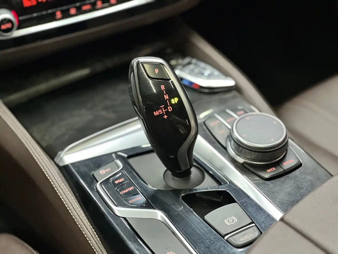 BMW 5 Series 2019 525Li M Sport Package фото 16