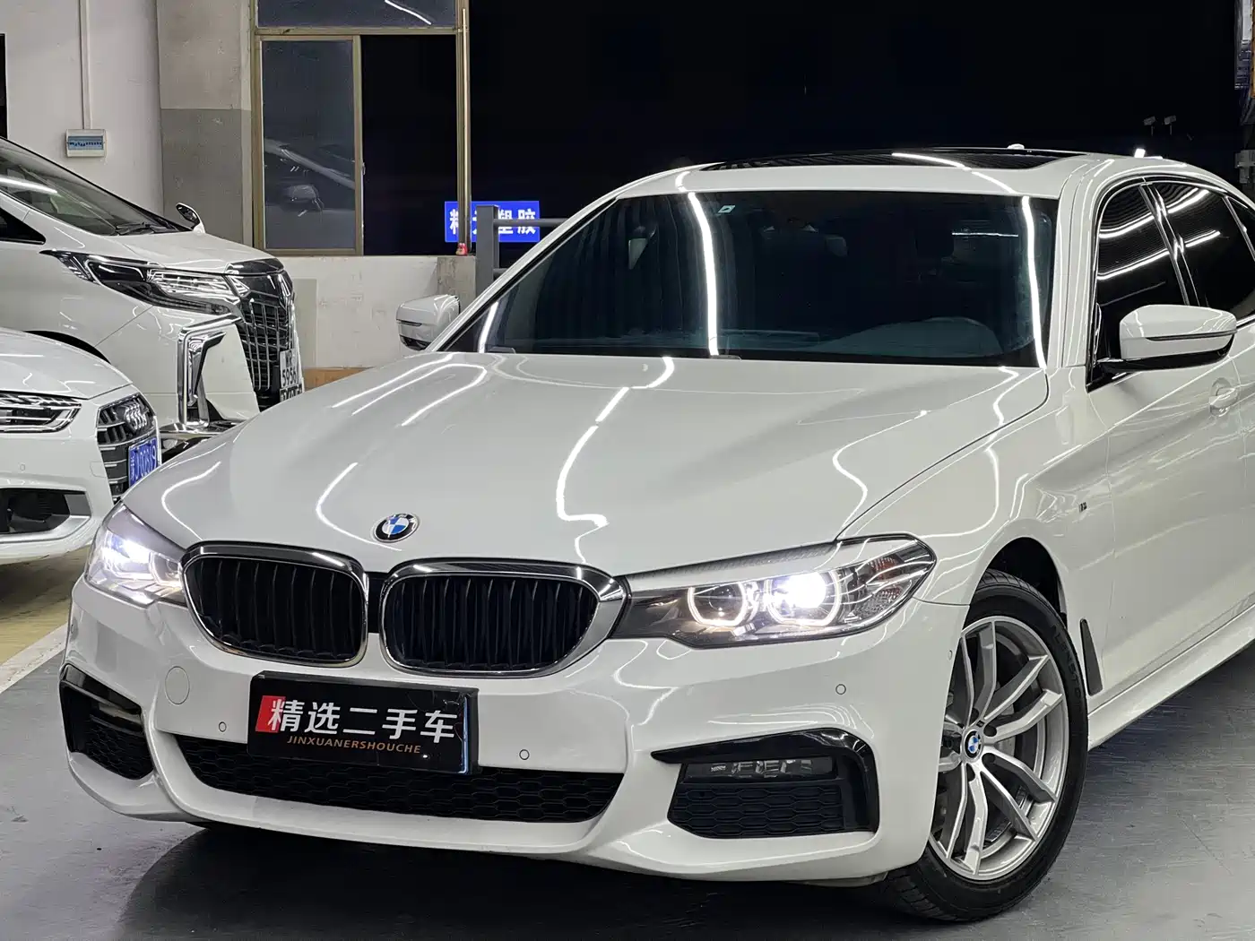 BMW 5 Series 2019 525Li M Sport Package фото 3