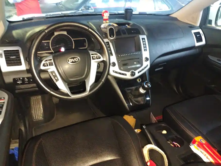 BYD S6 2014 2014 Model 1.5TI Manual Premium 5-Seater