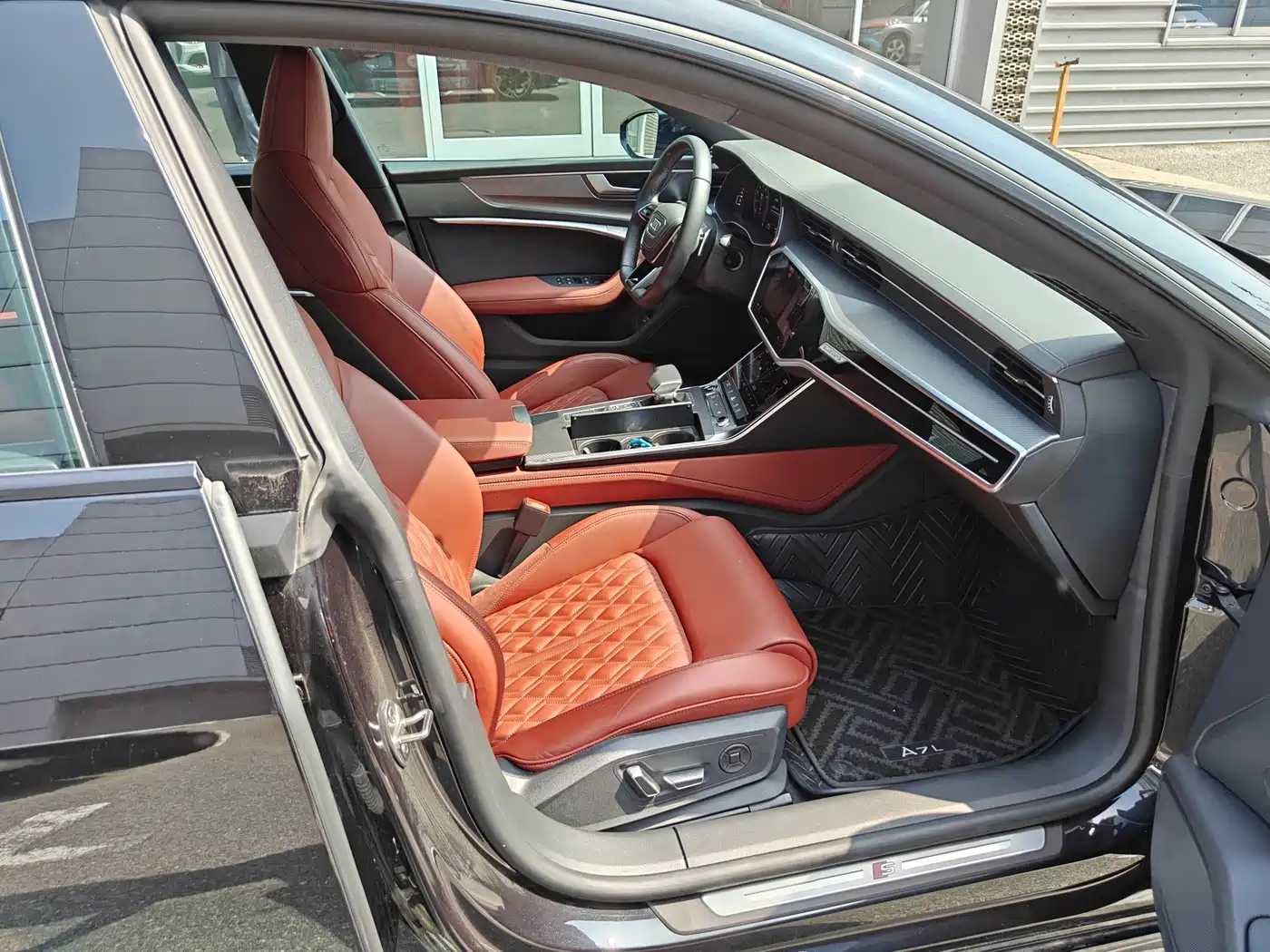 Audi A7L 2025 2025 Model Year 45 TFSI quattro Black Knight Edition