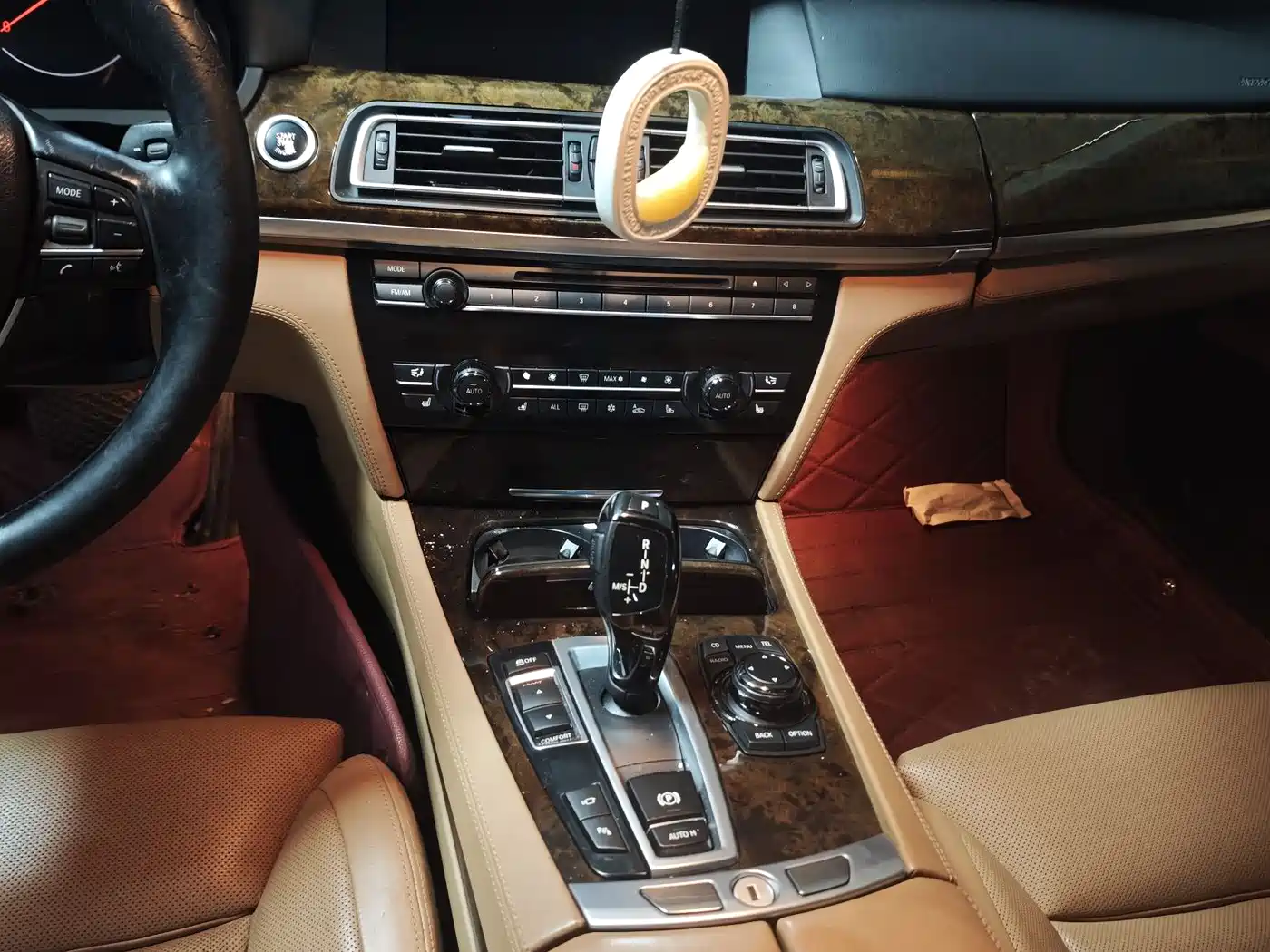 BMW 7 Series 2012 760Li 25th Anniversary Limited Edition фото 10