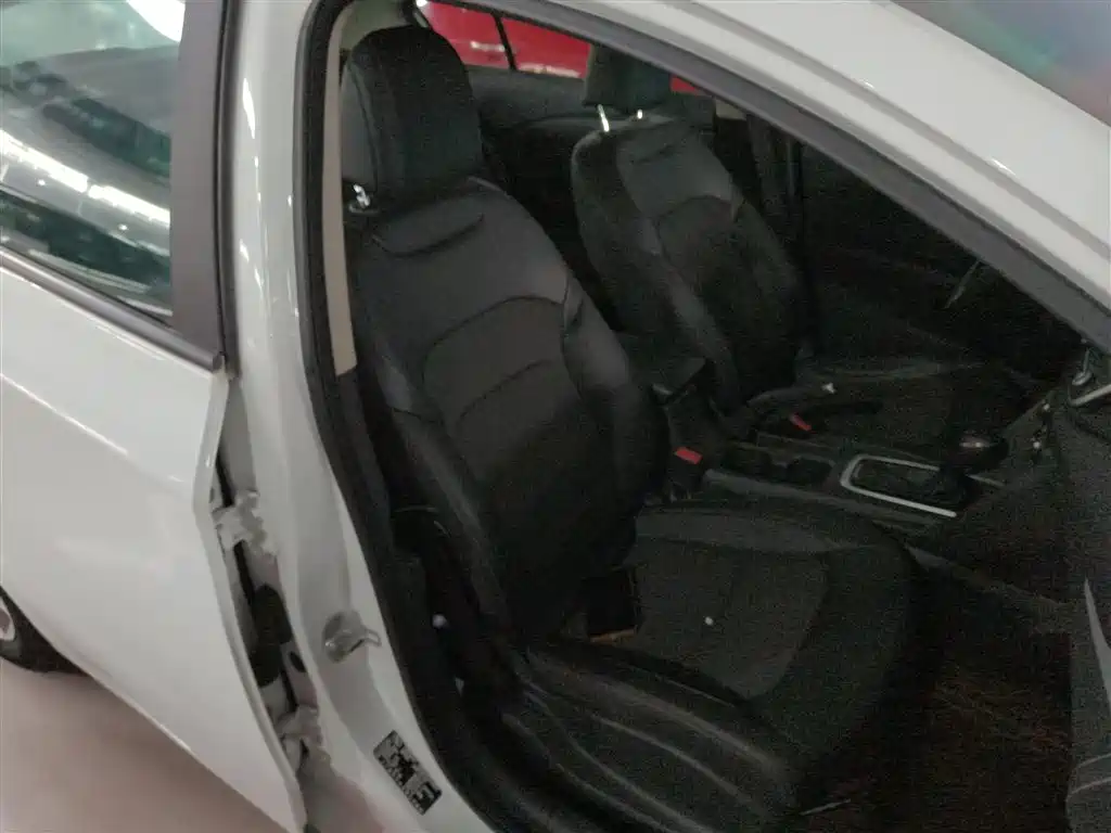Chevrolet Cavalier 2018 320 Auto Joy Edition фото 25