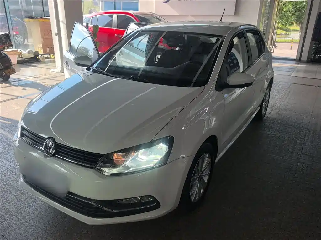 Volkswagen Polo 2014 1.6L Automatic Comfort Edition