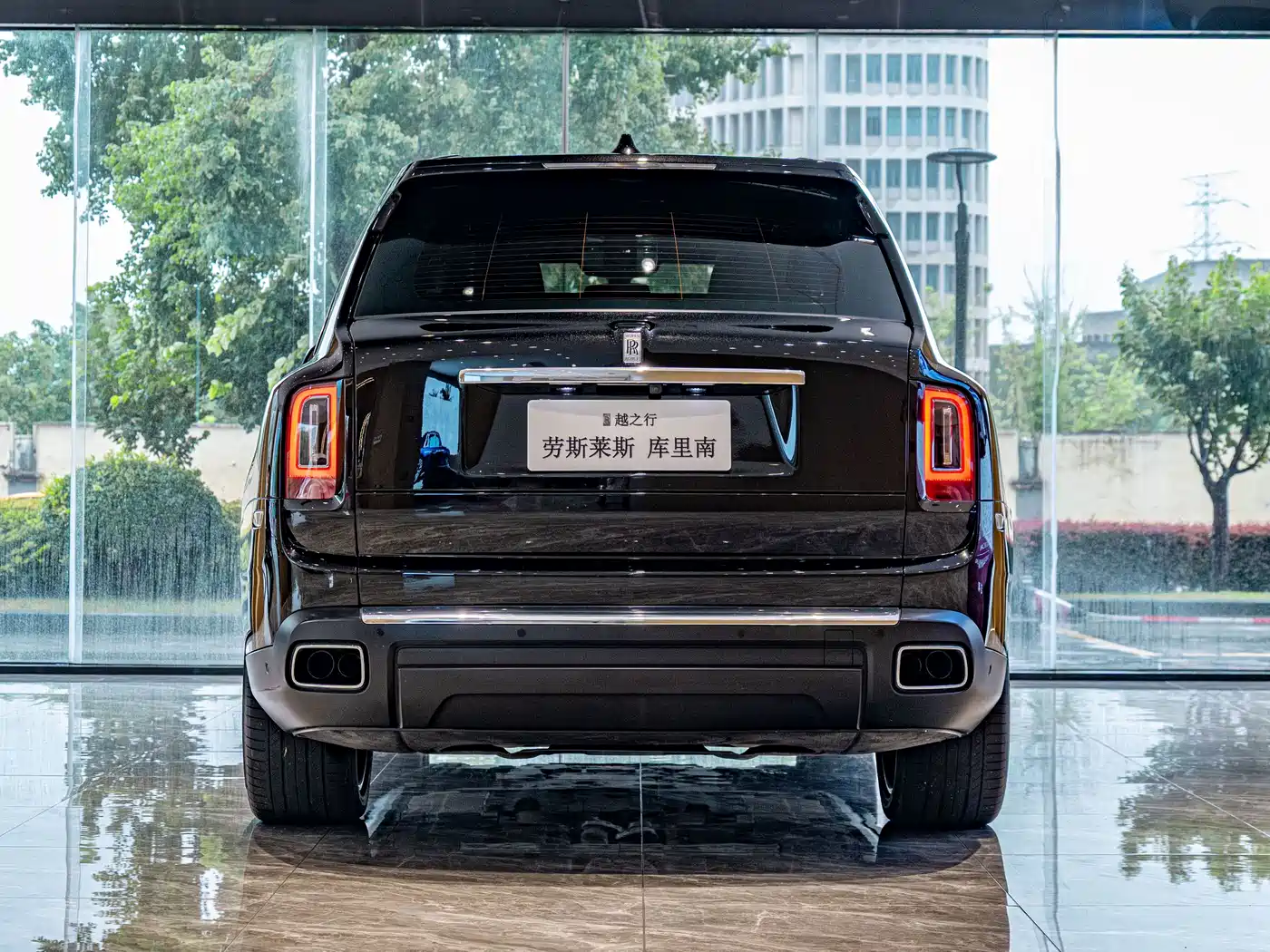 Rolls-Royce Cullinan 2023 2018 4-Seater Version