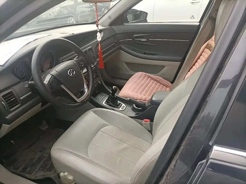 BAIC Senova D50 2015 2014 1.5L Manual Comfort