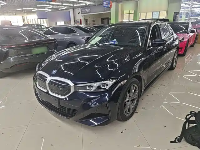 BMW i3 eDrive 35 L
