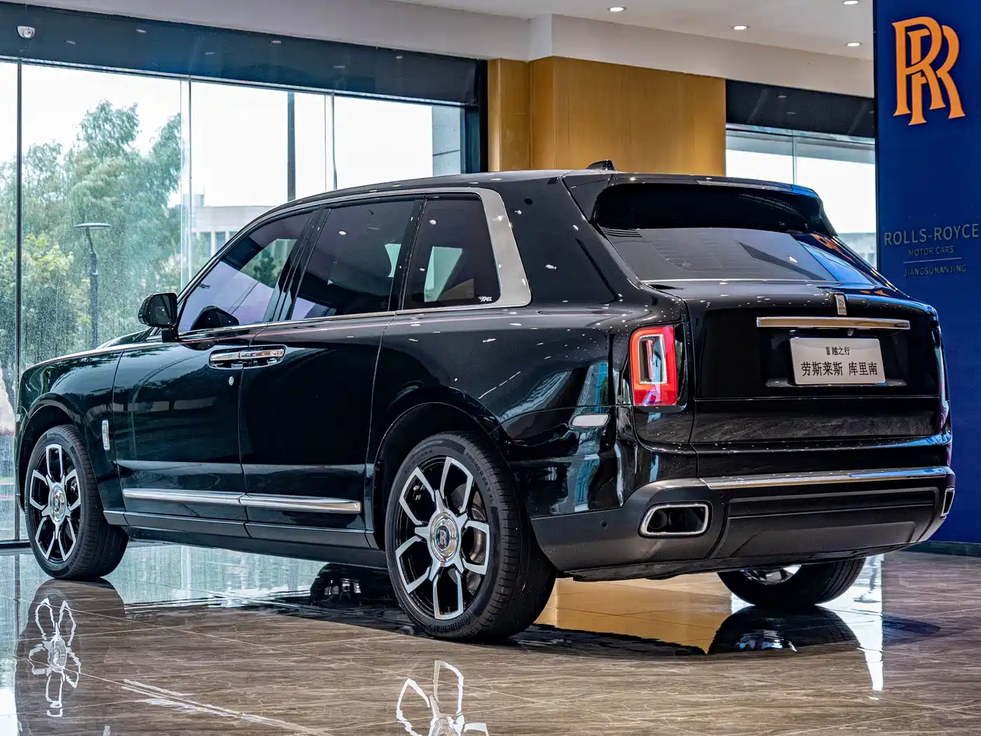 Rolls-Royce Cullinan 2023 2018 4-Seater Version