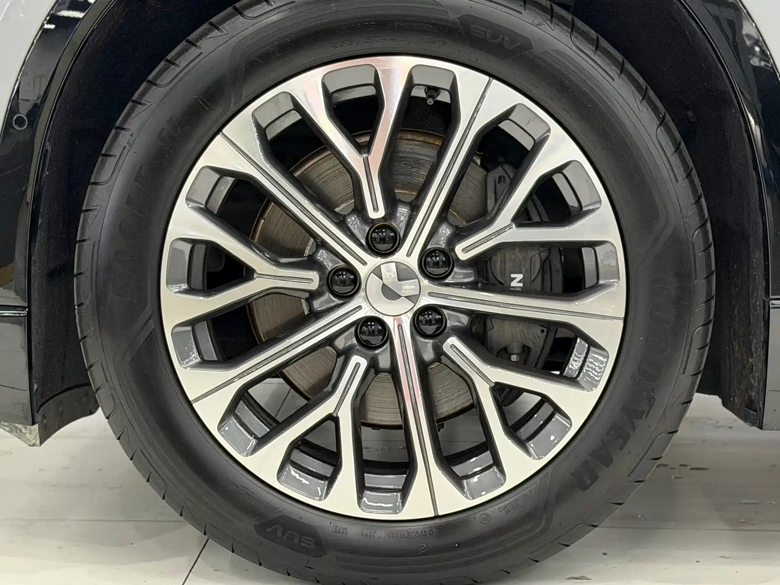 Фото 20 - NIO ES6