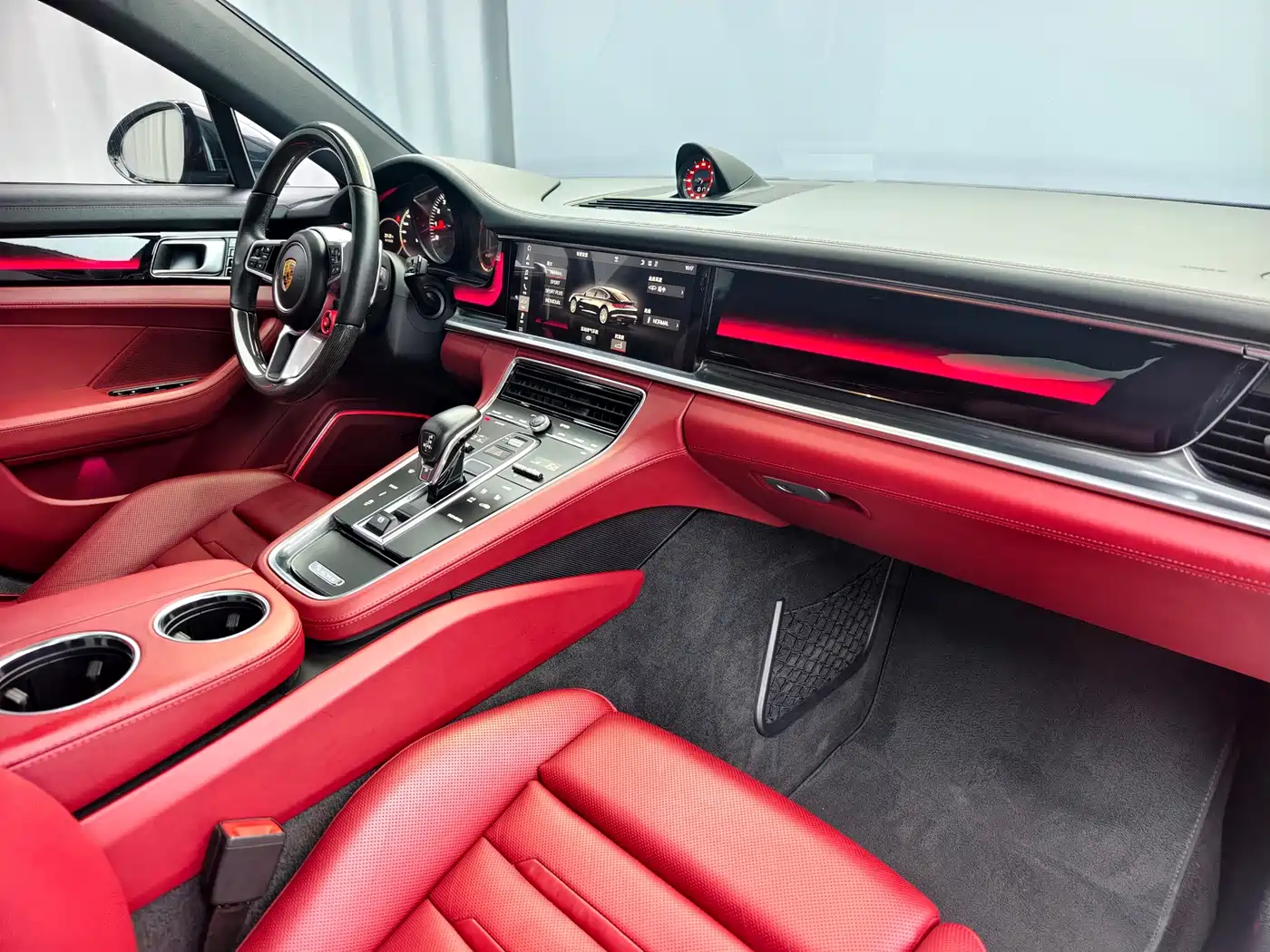 Фото 19 - Porsche Panamera
