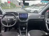 Фото 9 - Peugeot 2008