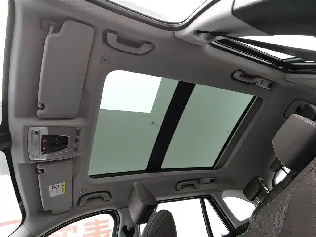 BMW X1 2018 xDrive20Li Premium Model фото 14