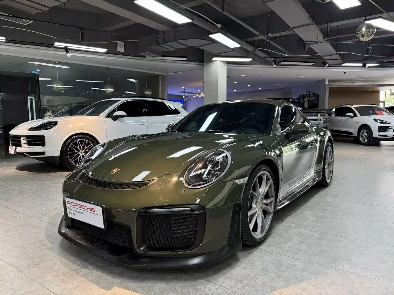 Фото 1 - Porsche 911