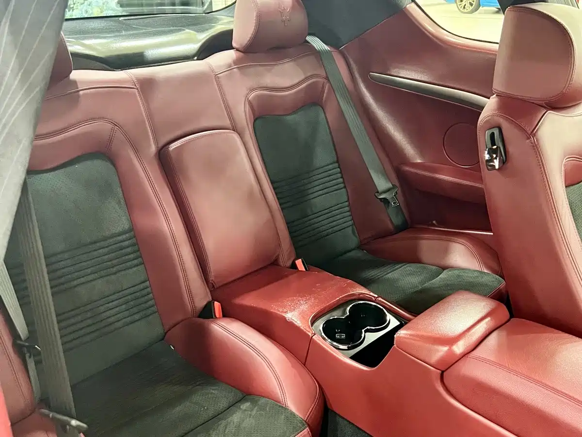 Maserati GranTurismo 2011 2009 4.7L Sport Automatic
