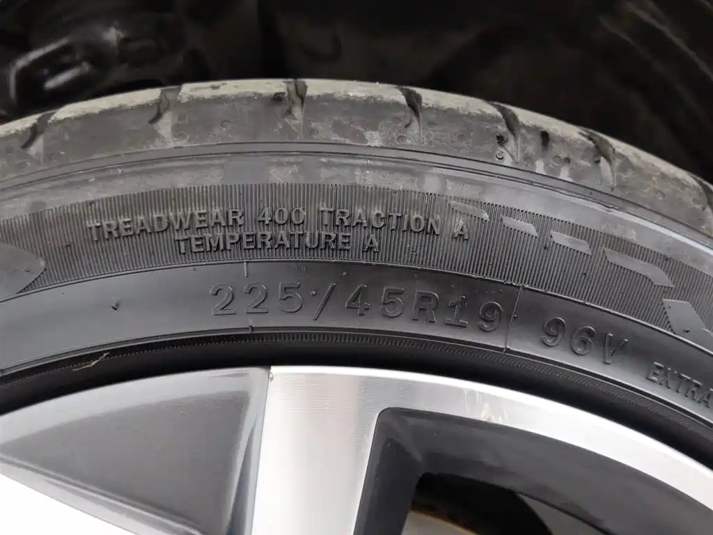 Lynk & Co 06 2023 Remix 1.5T Power Halo фото 24