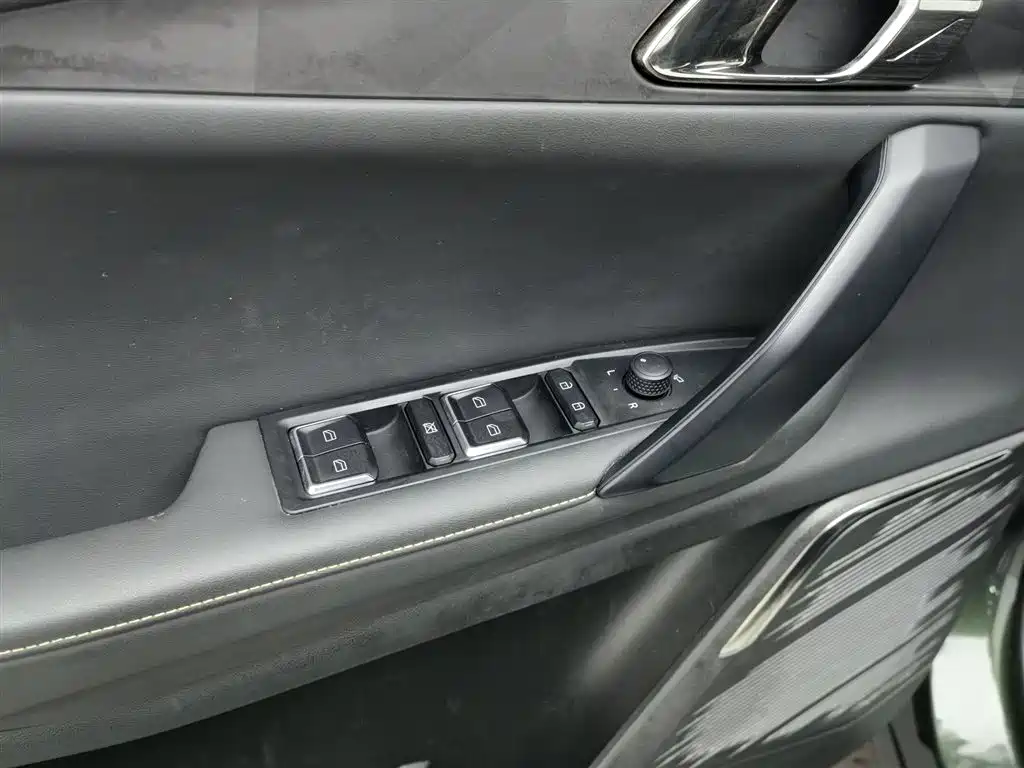 LYNK 06