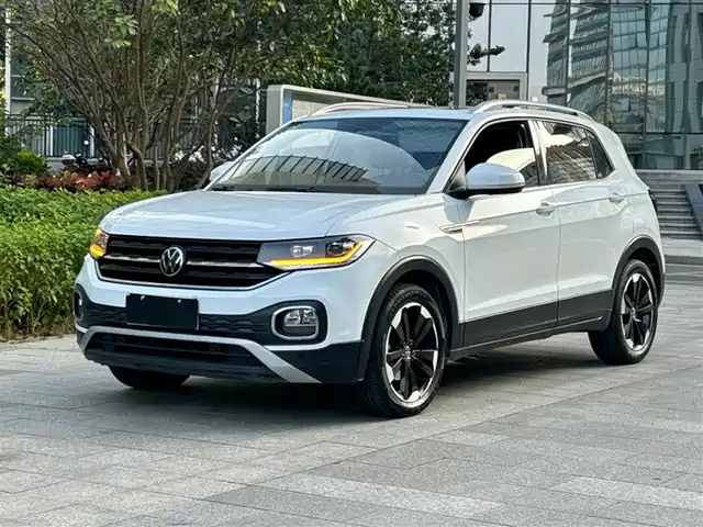 VOLKSWAGEN EXPLORING THE SHADOW