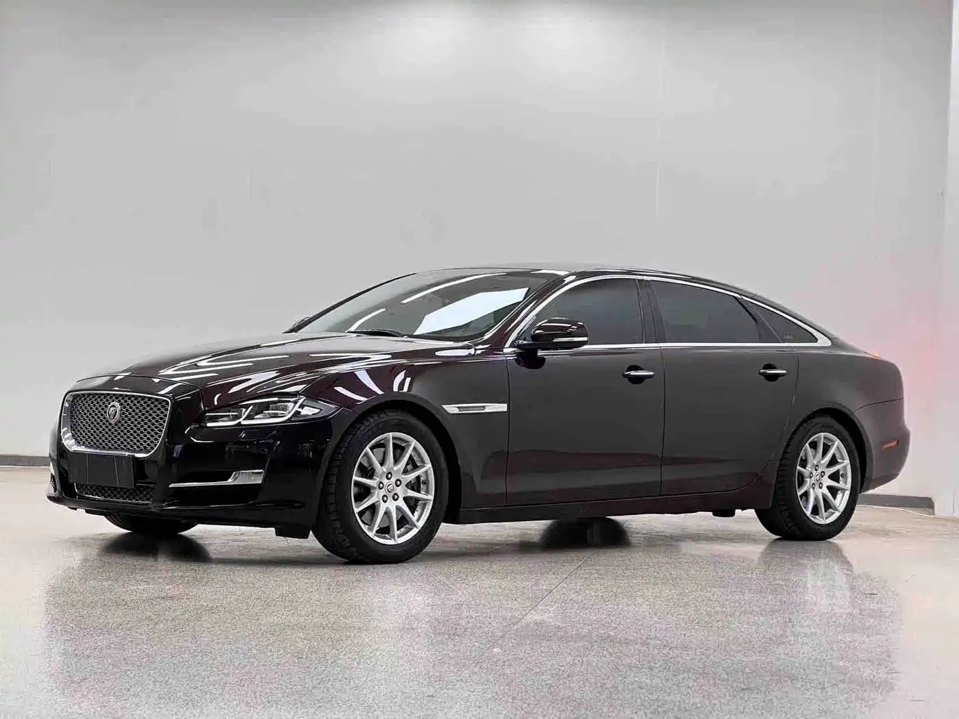 Jaguar XJ 2016 2016 XJL 2.0T 2WD Elegance Business Edition