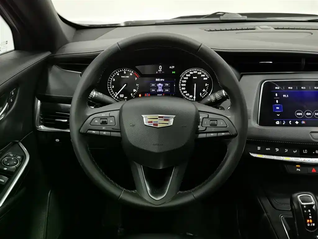 Cadillac XT4 2018 Model 28T 2WD Technology фото 11