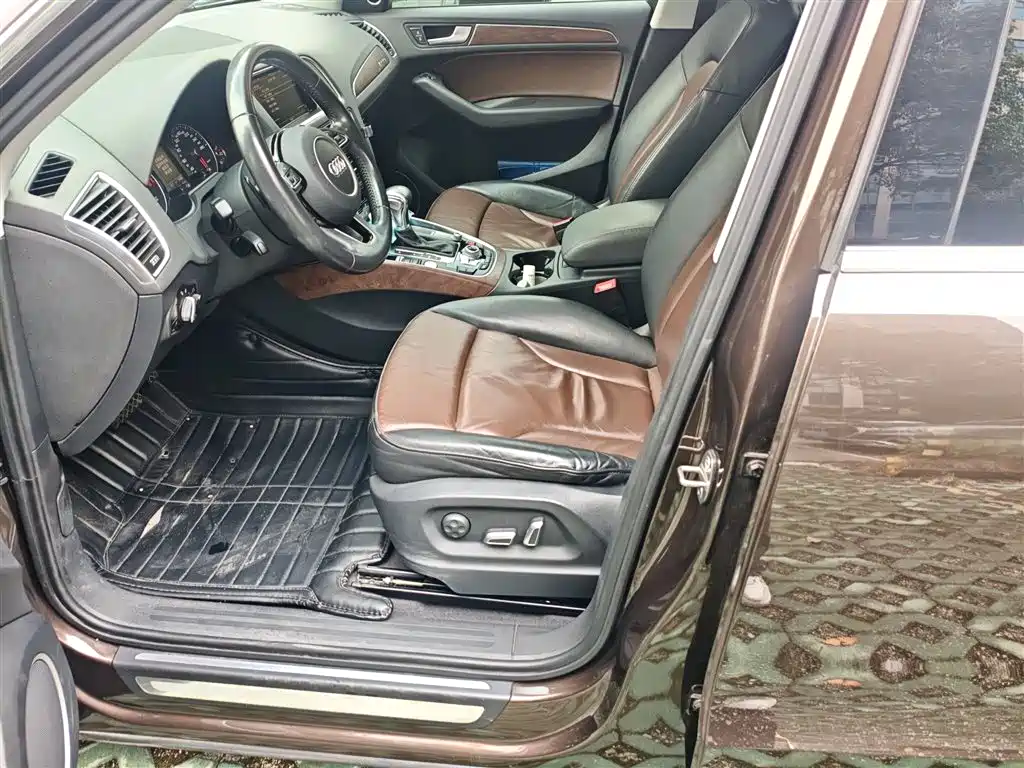 Audi Q5 2016 40 TFSI Comfort Model фото 8