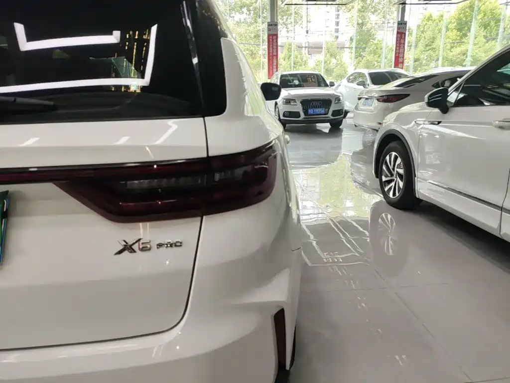 Geely Emgrand X6 2024 2021 Model PRO 1.4T Automatic Premium