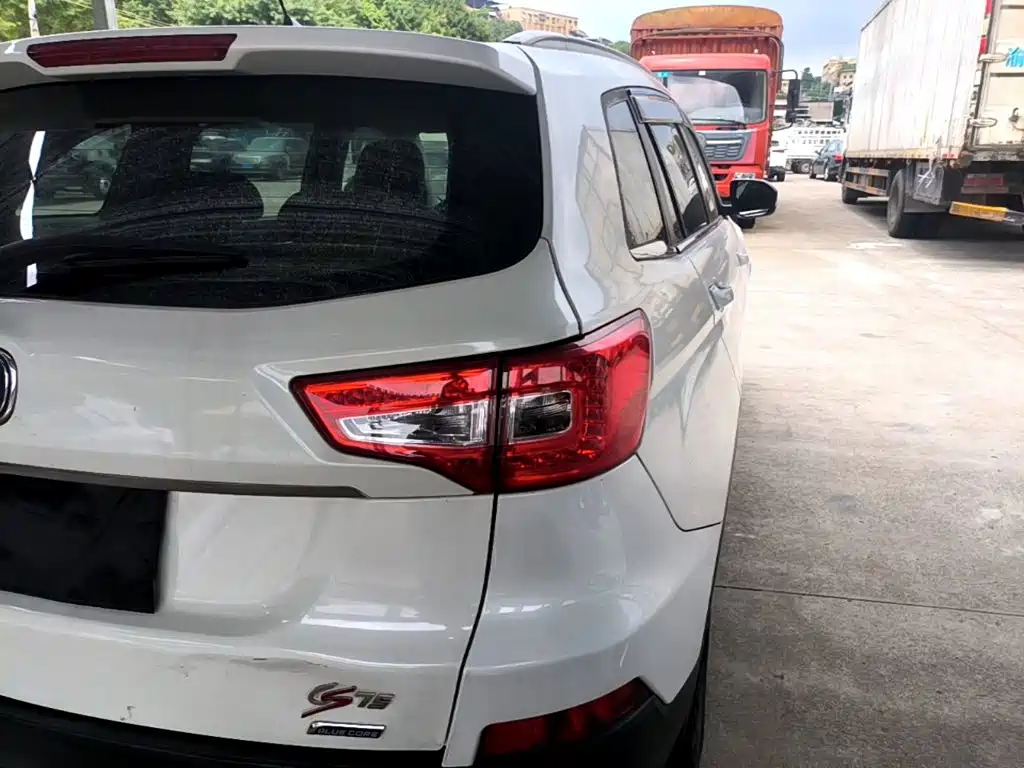 Changan CS75 2015 2014 1.8T Automatic Elite (China IV)