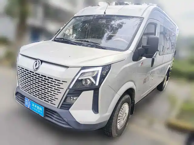 Dongfeng Yufeng Yufeng 2023 V9+ 2.0T Manual FWD Multi-purpose Medium Wheelbase Medium Roof 7/8/9 Seater