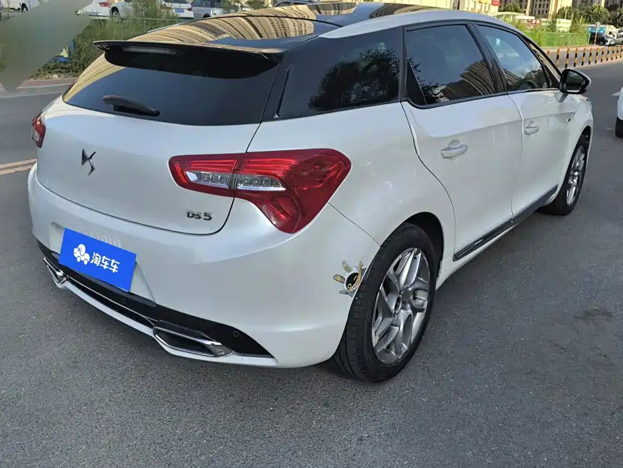 DS 5 2014 2014 1.6T Elegance THP160