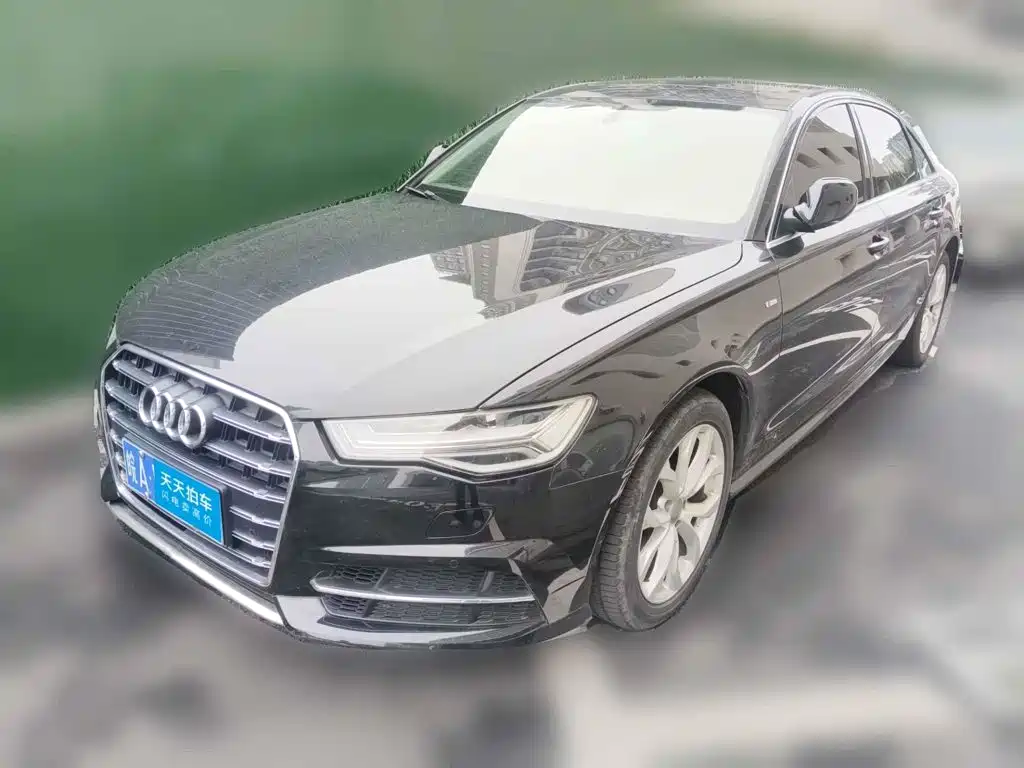 Фото 1 - Audi A6L