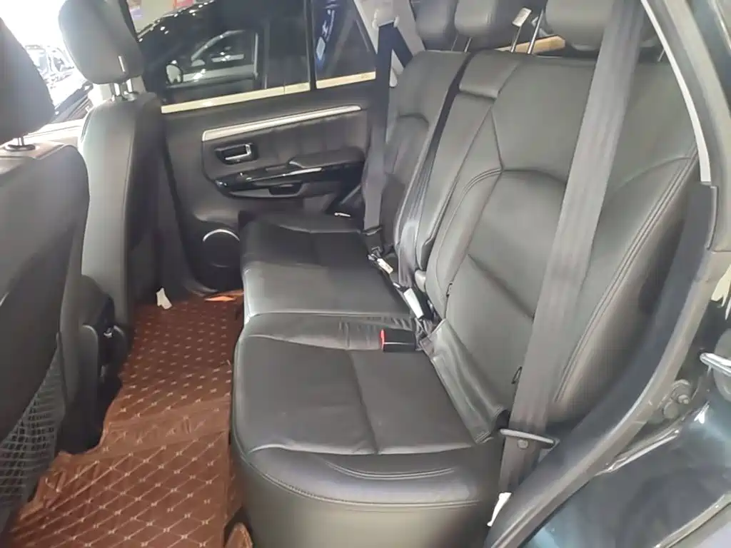 Haval H5 Classic 2019 2018 Classic 2.0T Diesel Manual 4WD Premium