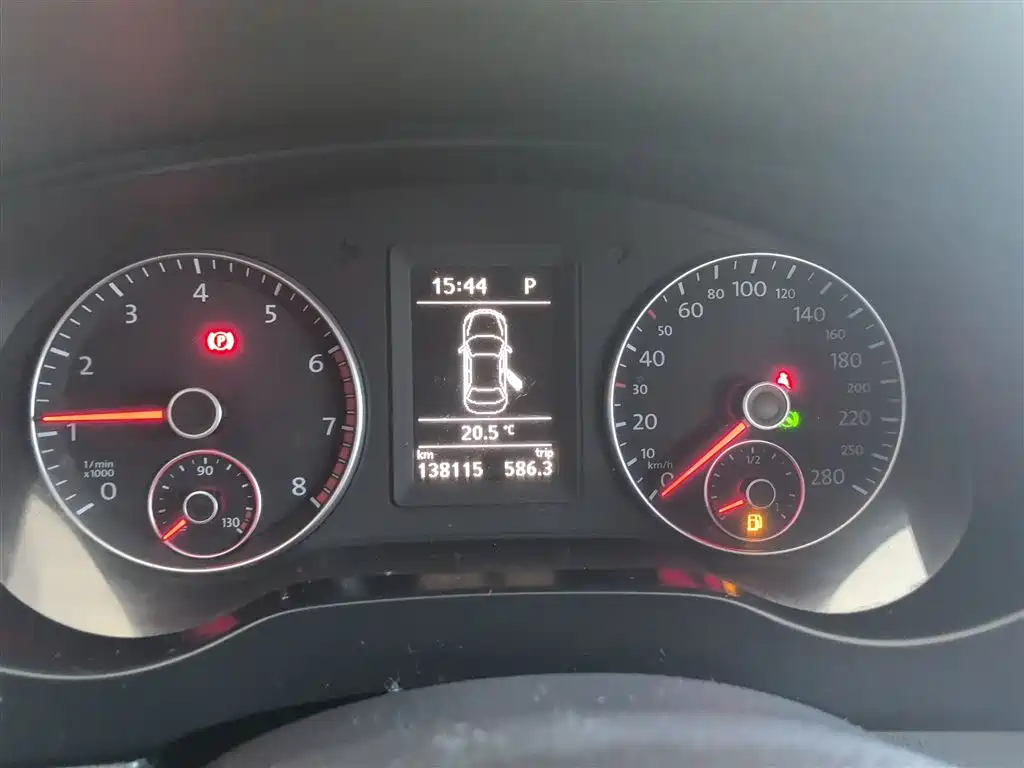 Volkswagen Sagitar 2014 Facelift 1.4TSI Automatic Luxury фото 12