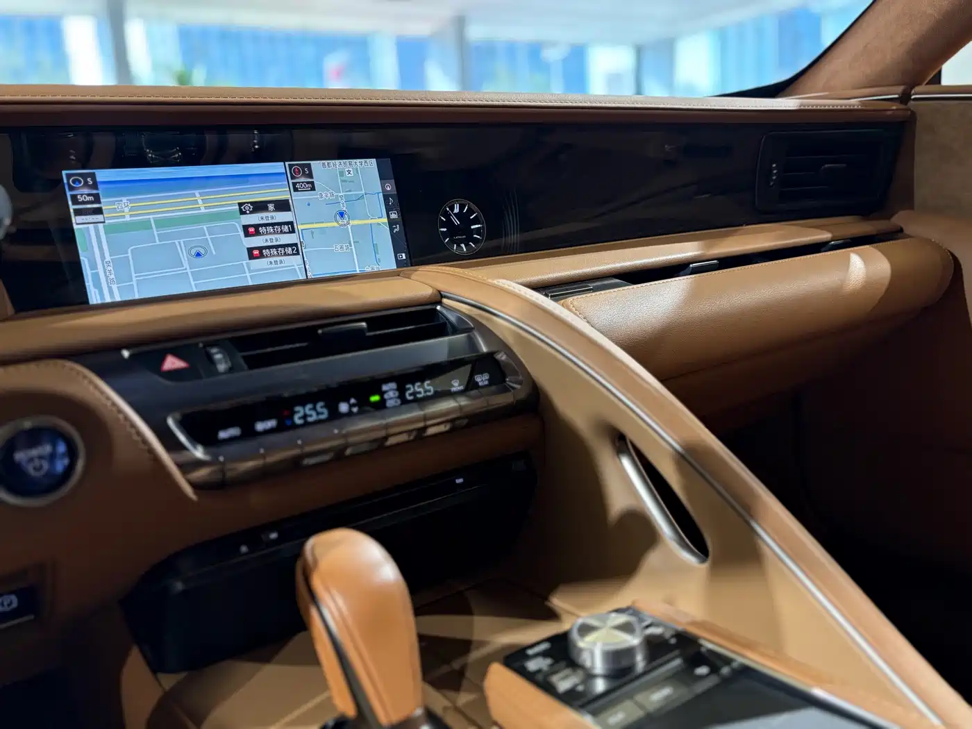 Lexus LC 2020 500h Sport Edition фото 15