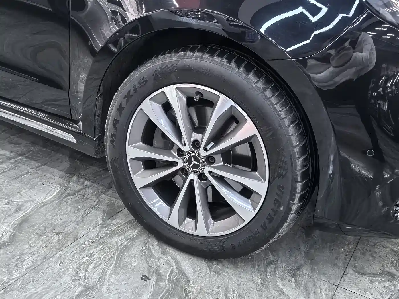 MERCEDES-BENZ V CLASS