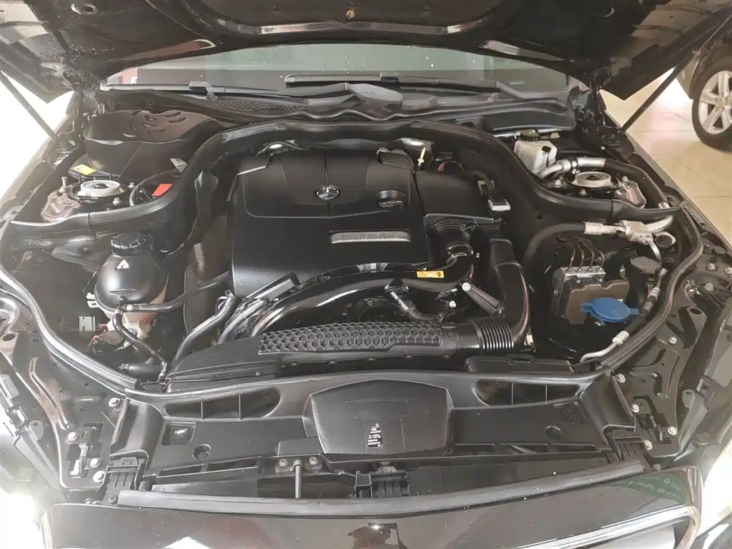 Mercedes-Benz E-Class 2015 Facelift E 260 L Sport фото 16