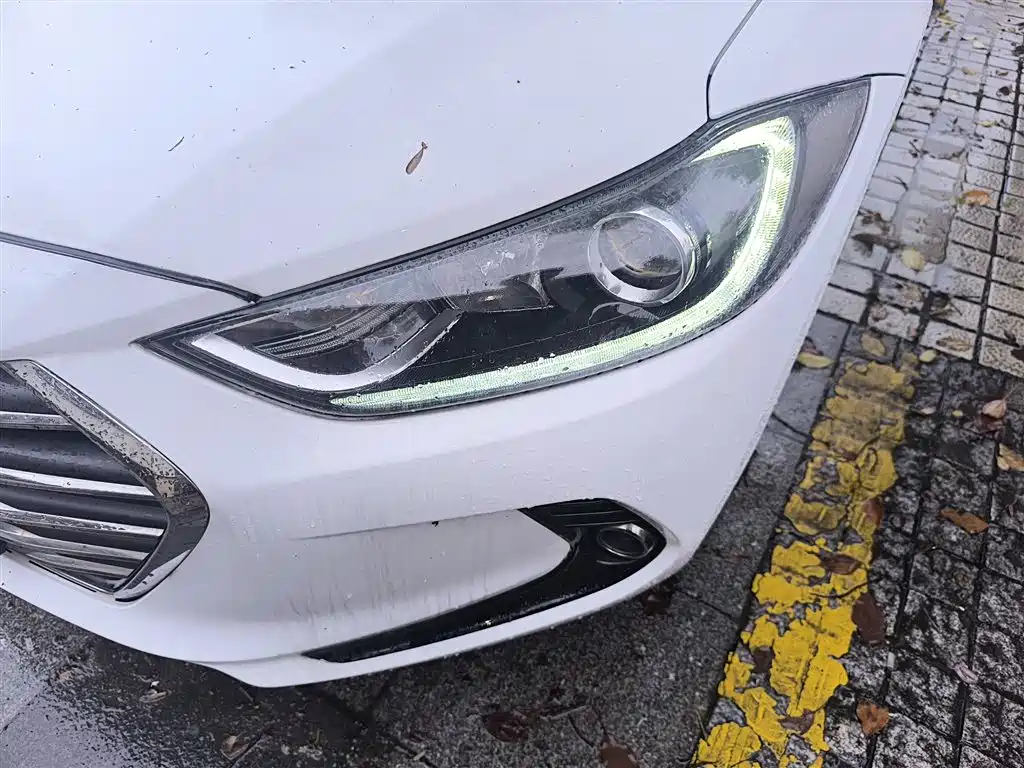 Hyundai Elantra 2018 1.6L Automatic 15th Anniversary Special Edition фото 17