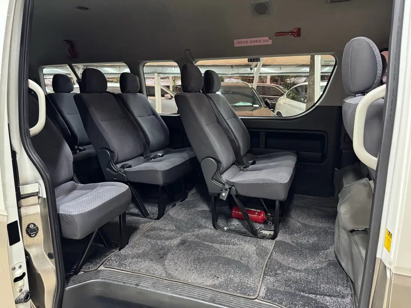 Toyota HIACE 2012 2011 2.7L Automatic Standard 13-seater