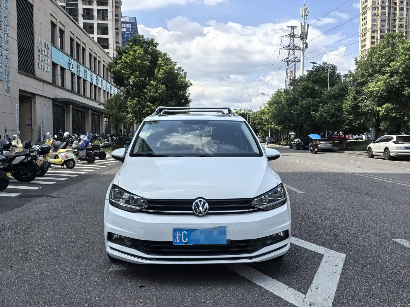 Volkswagen Touran 2018 2018 Touran L 280TSI DSG Comfort 7-seater China V