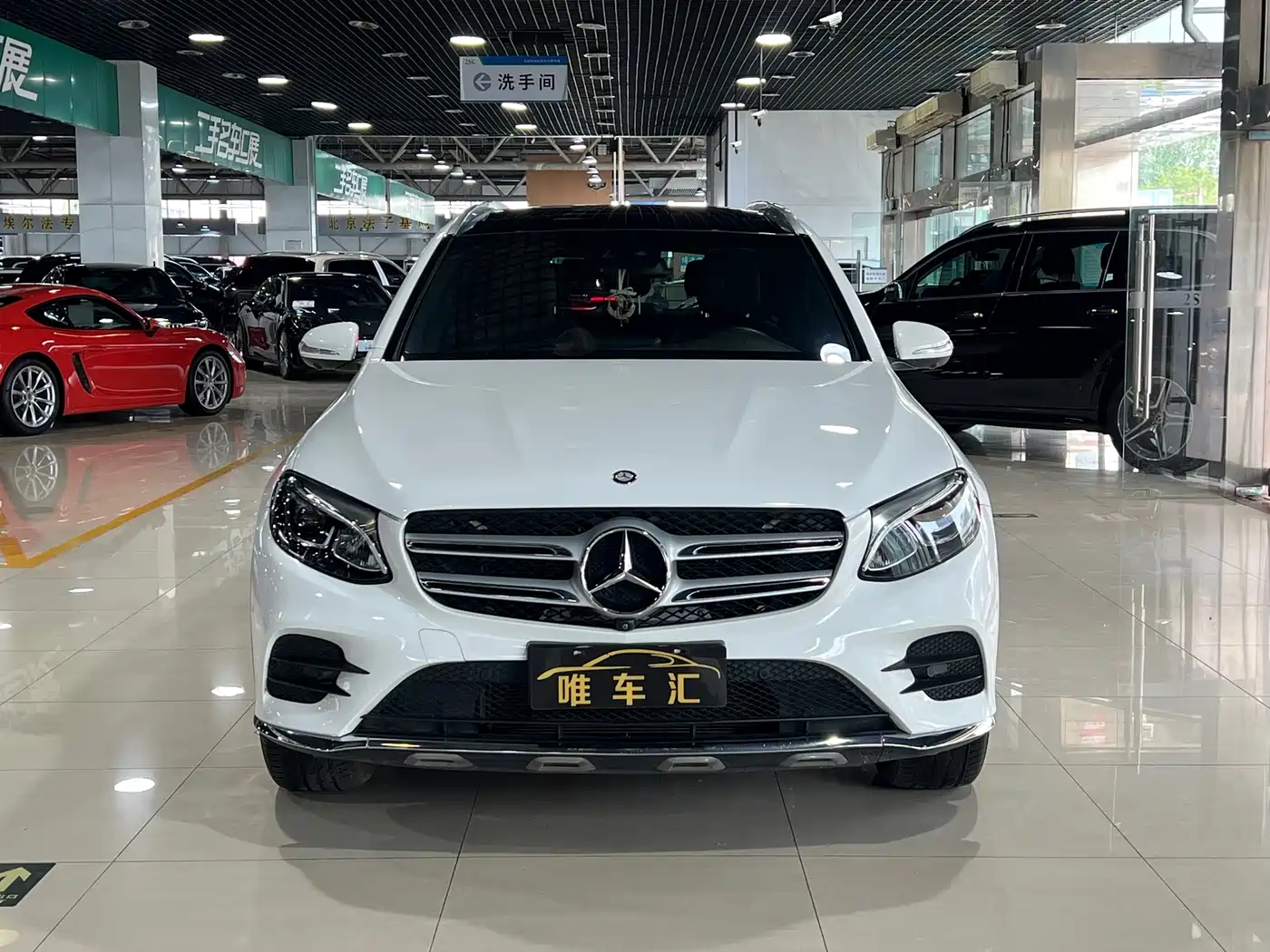 Mercedes-Benz GLC 2017 GLC 260 4MATIC Luxury фото 2