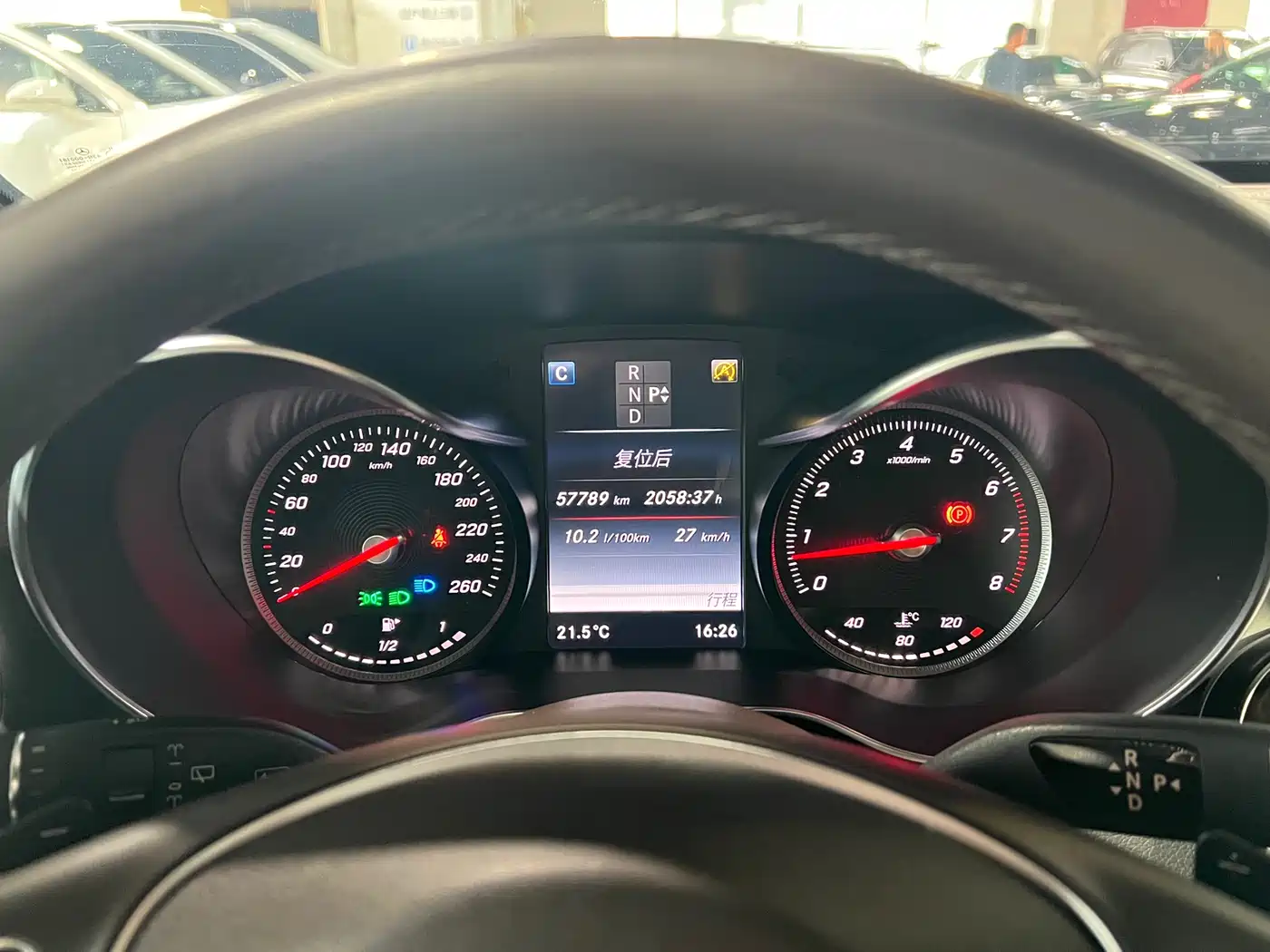 Mercedes-Benz GLC 2017 GLC 260 4MATIC Luxury фото 16