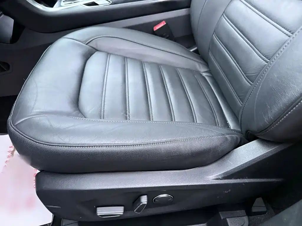 Фото 17 - Ford Edge