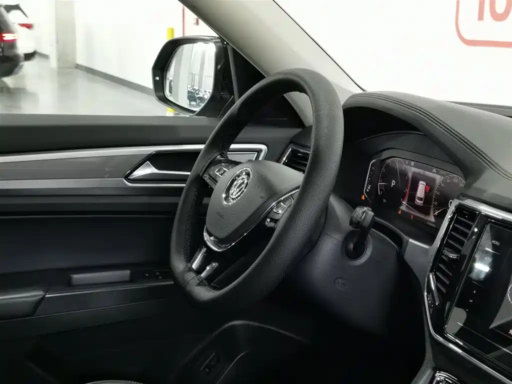 Volkswagen Teramont 2020 380TSI 4WD Luxury Edition China VI фото 22