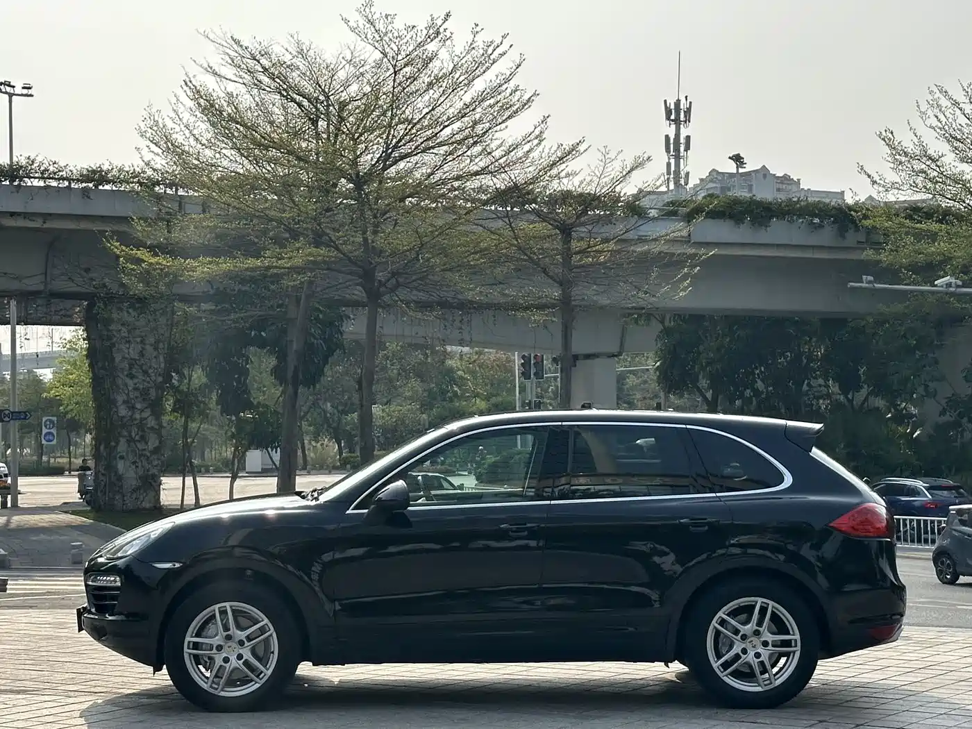 Porsche Cayenne 2011 Cayenne 3.0T фото 3