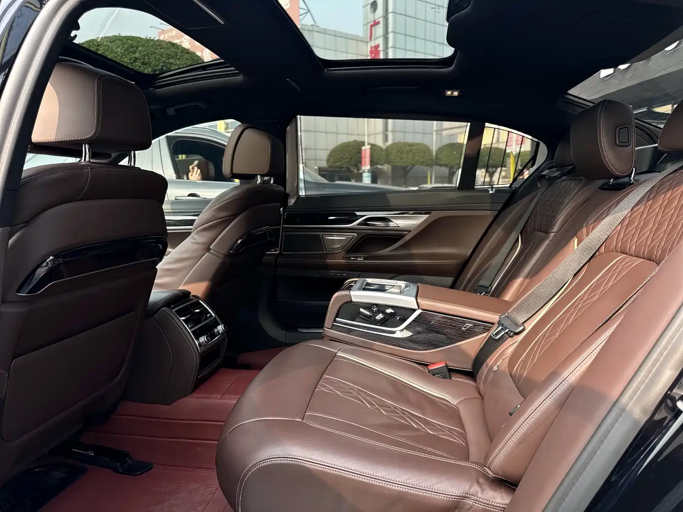 BMW 7 Series 2021 Model 730Li M Sport Package фото 13