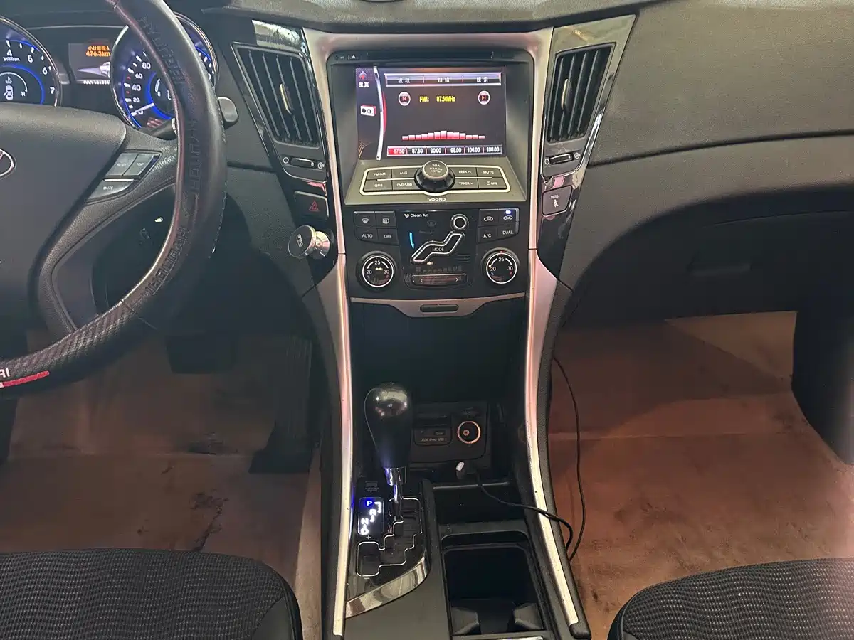 Hyundai Sonata 2011 2011 2.0L Auto Leading Edition