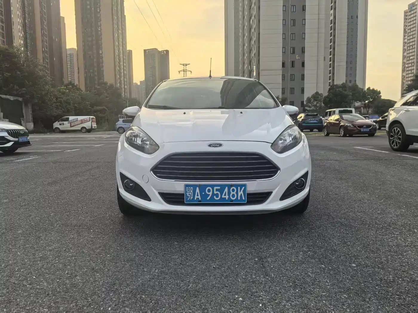 Ford Fiesta 2015 2013 Sedan 1.5L Automatic Elegance Model