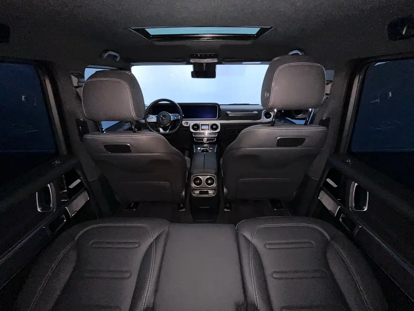 Mercedes-Benz G-Class 2024 G 350 фото 19