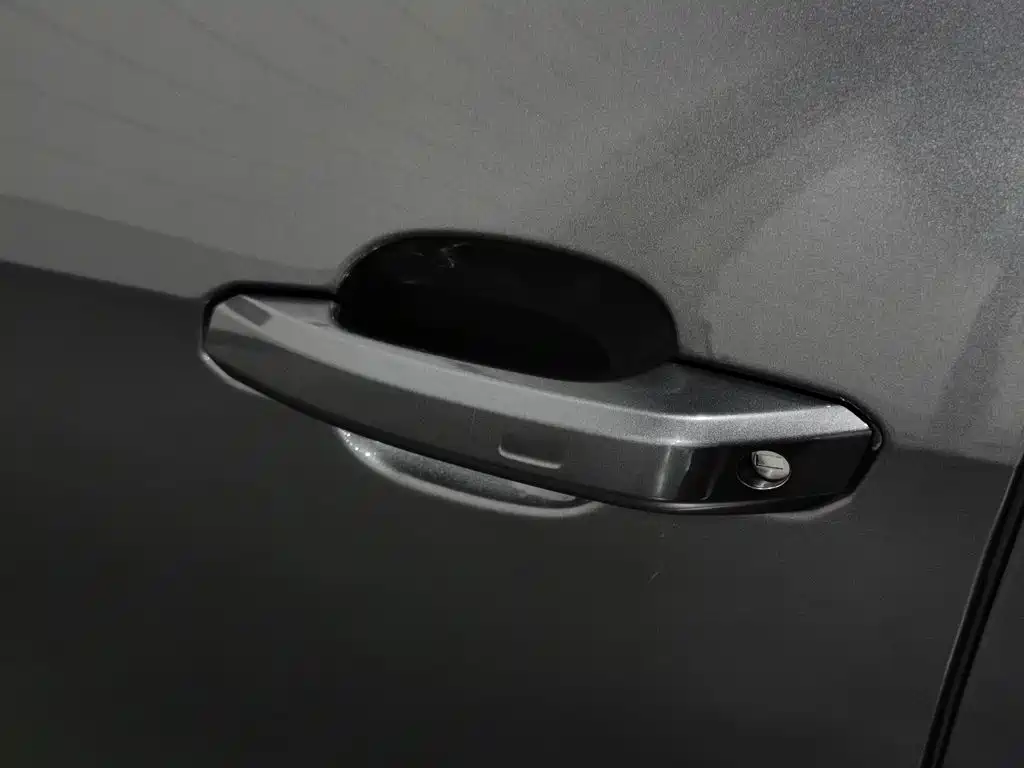 Фото 18 - Audi A4L