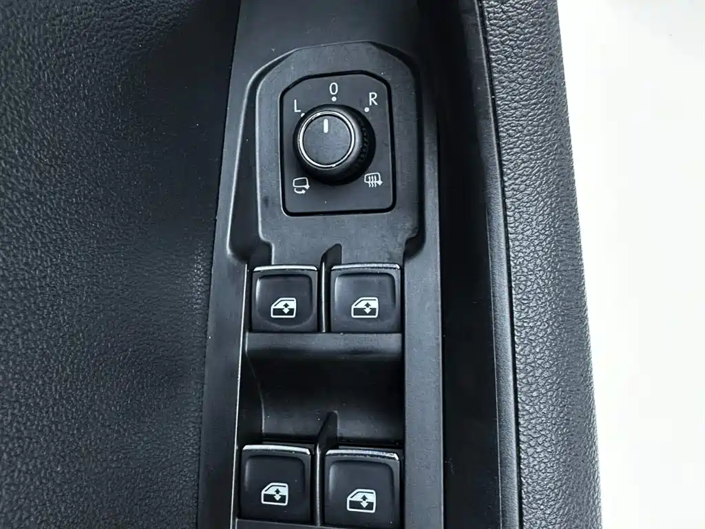 Škoda Karoq 2022 TSI280 Luxury Edition фото 19